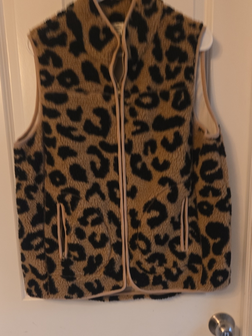 entro Leopard Print Faux-Sherpa Zip Vest in Tan and Black